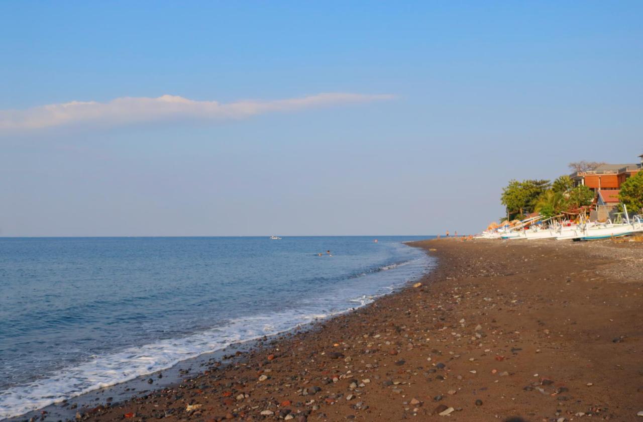 Valomia Beachfront Amed  Exterior photo